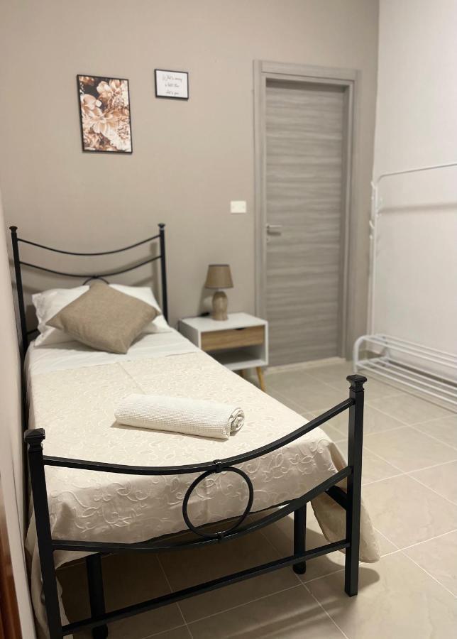 Mura Guest Room Terralba Экстерьер фото